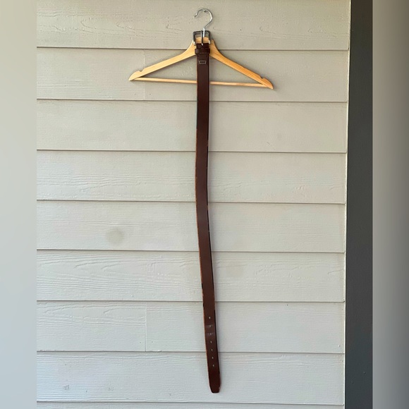 Men’s Vintage Levi’s Leather Belt size 34-36 - Picture 2 of 6